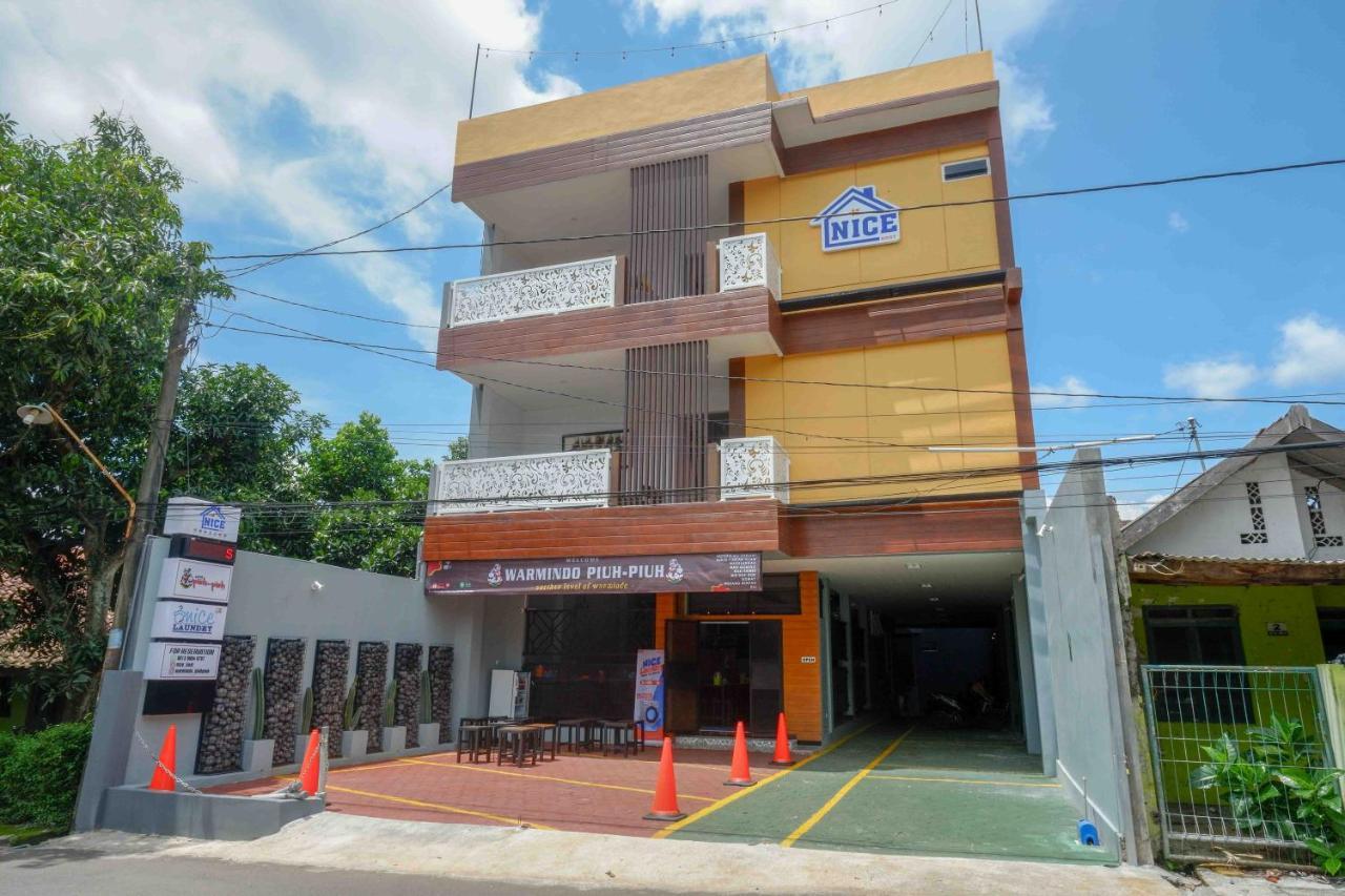 Reddoorz Plus Near Patung Kuda Undip Jatingaleh Exterior photo