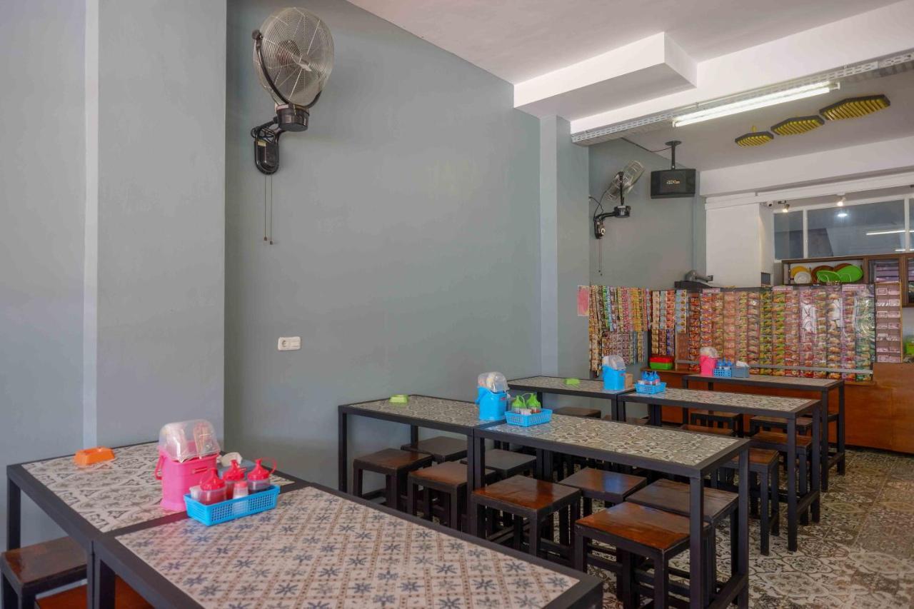 Reddoorz Plus Near Patung Kuda Undip Jatingaleh Exterior photo