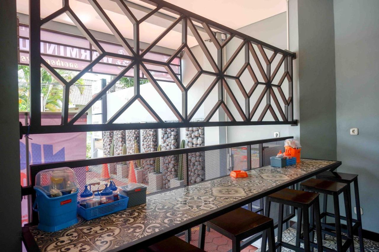 Reddoorz Plus Near Patung Kuda Undip Jatingaleh Exterior photo